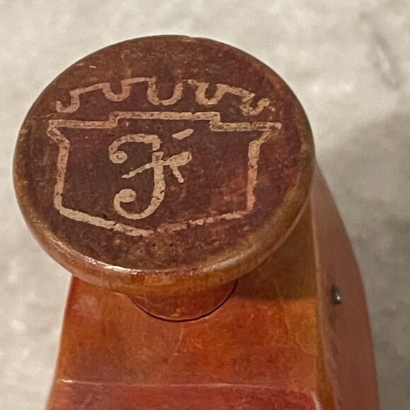 Vintage Floresheim Wooden Shoe Tree Form Adjustable Ventilated Monogram Crest - Picture 3 of 8